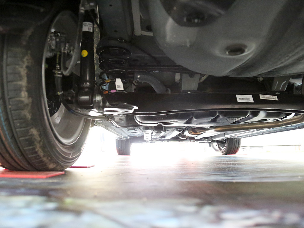 汽车图库 起亚 东风悦达起亚 kx cross(49/53) 其他 cross 2017款 1.