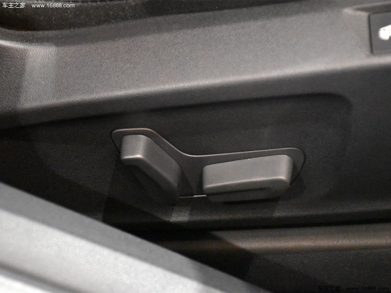 DS 4S4S 2018款 30THP P-Line运动型