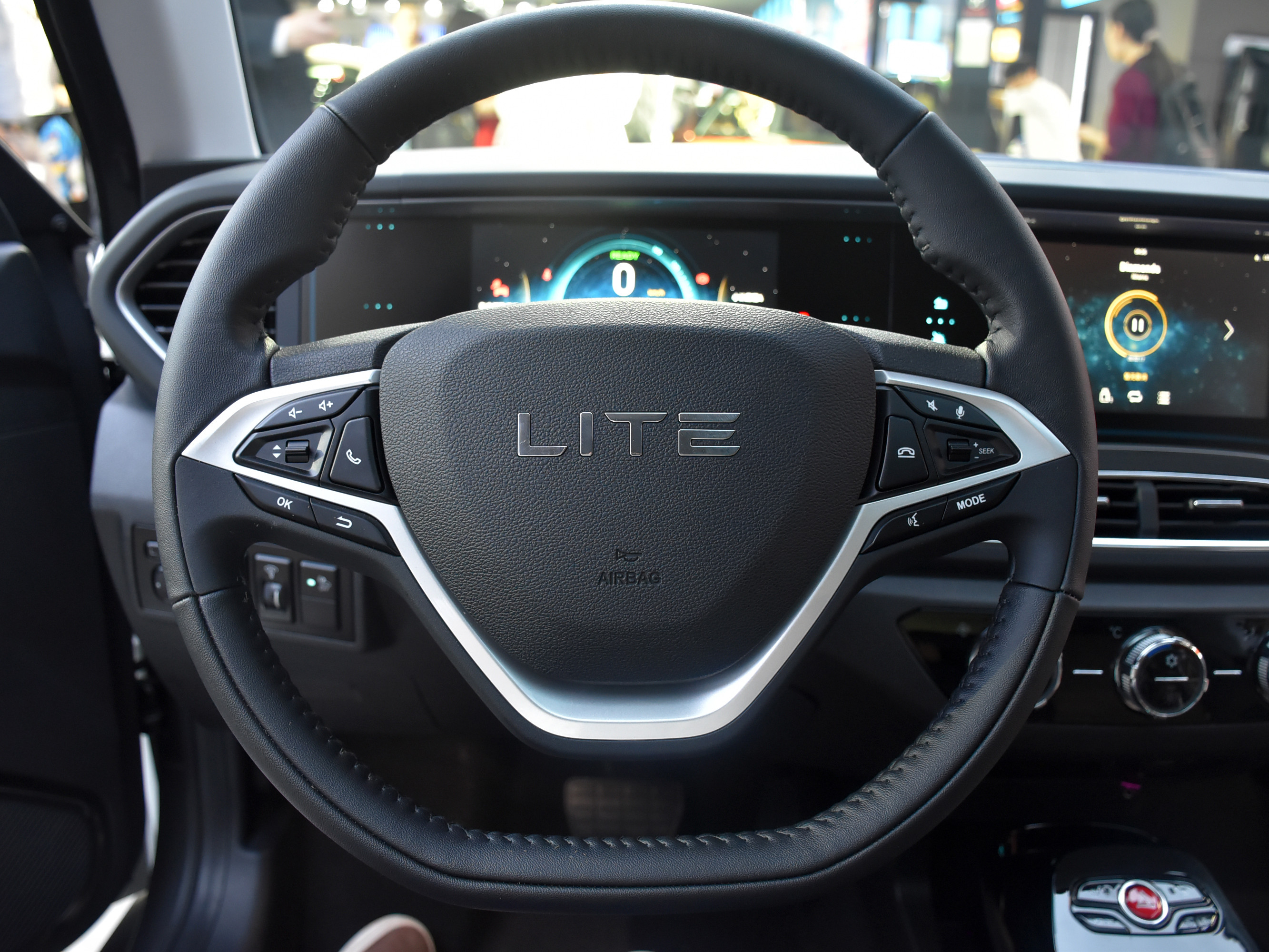 LITE2017款 原力限量版