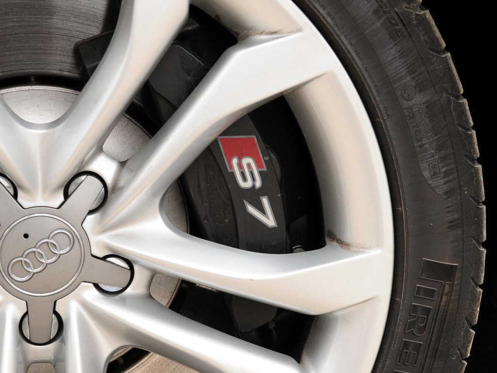 奥迪S72016款 4.0 TFSI quattro