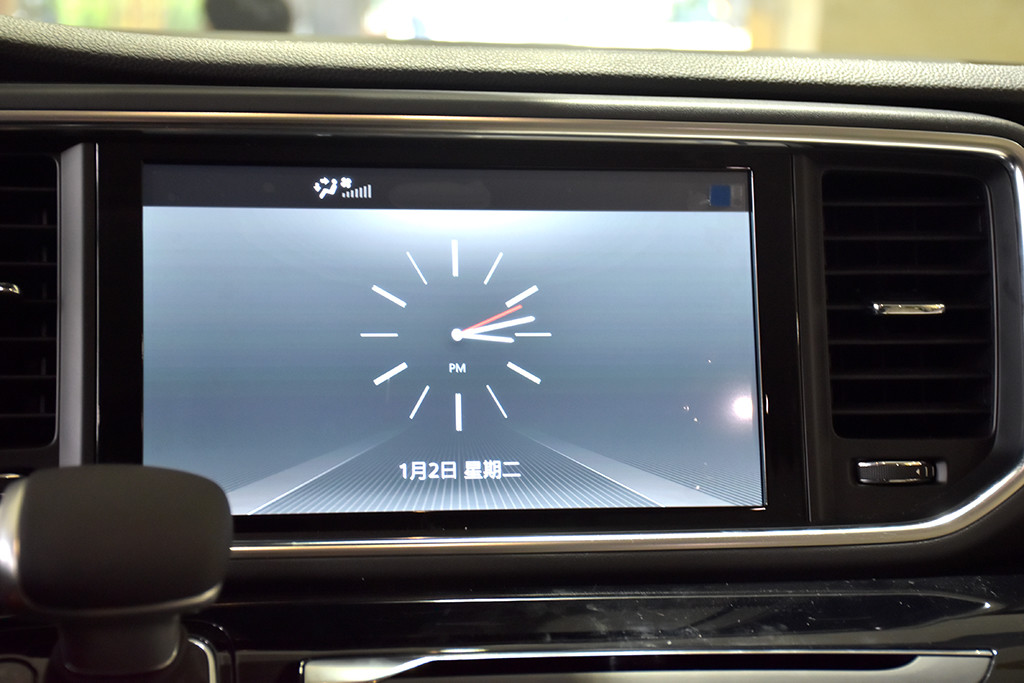 传祺M82018款 320T 尊贵版