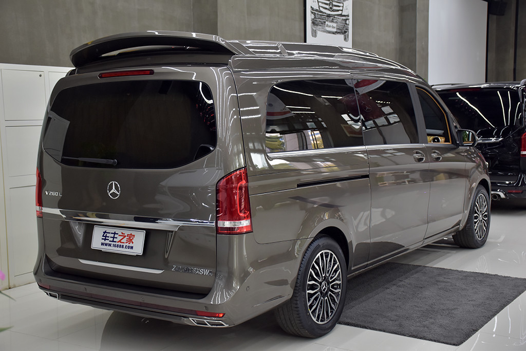 奔驰V级欧版2016款 V250 CDI 自动 马可波罗房车