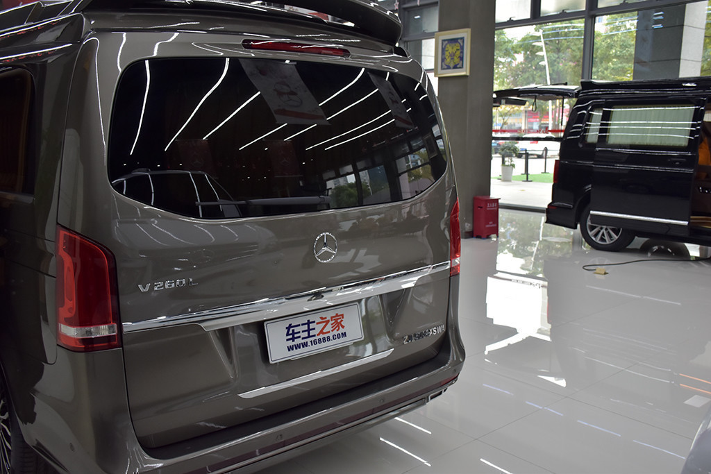 奔驰V级欧版2016款 V250 CDI 自动 马可波罗房车
