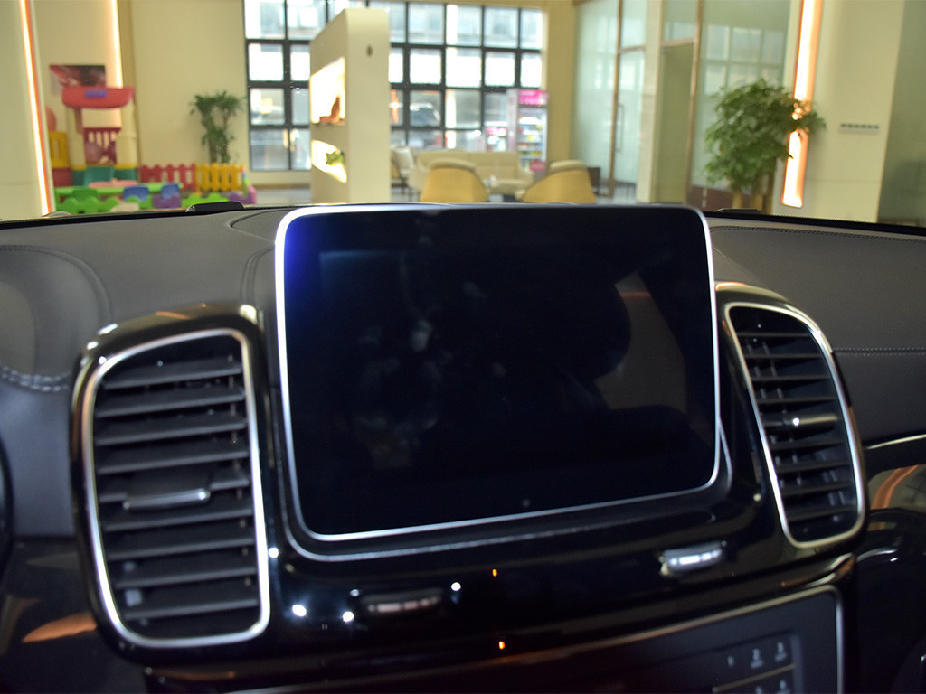 奔驰GL美版2016款 550 4MATIC美规 4.7T 四驱 汽油版 7座