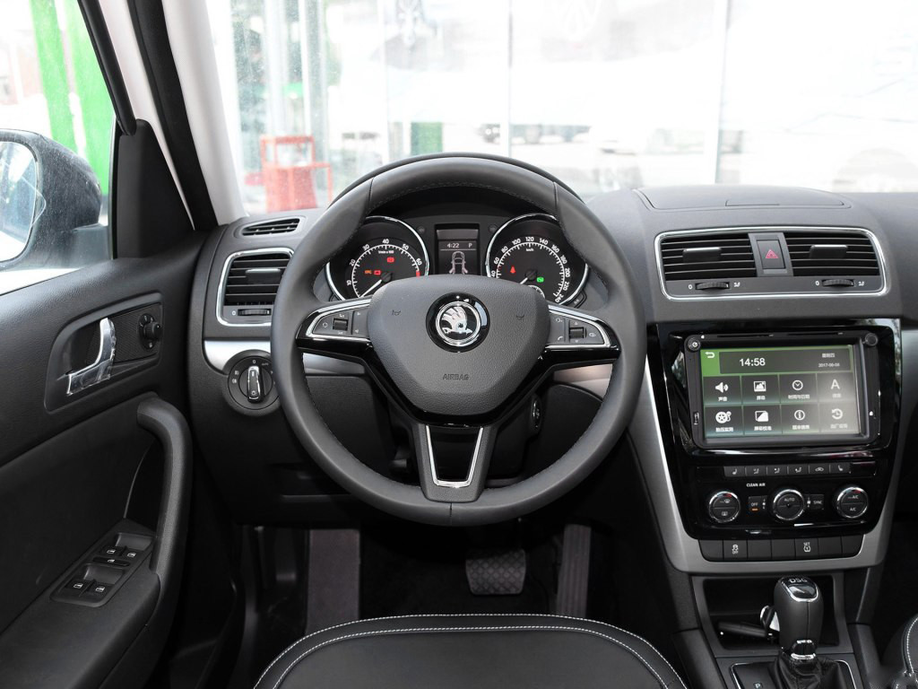 8tsi dsg极地版|斯柯达yeti内饰图片 – 车主之家