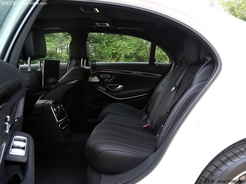 奔驰S级加版2018款 S450 短轴 四驱