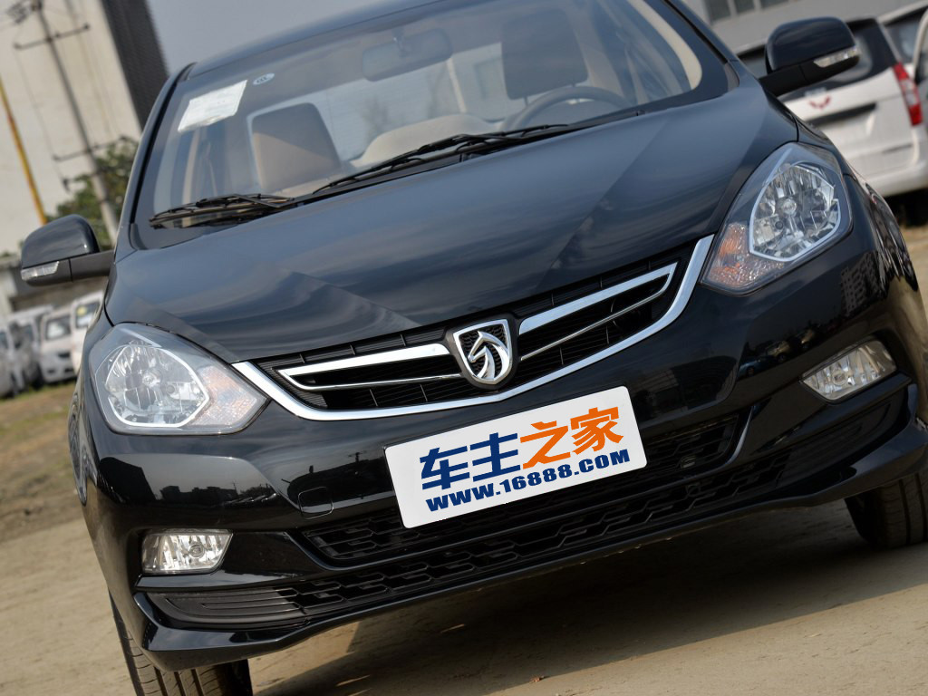 宝骏3302016款 1.5L 手动精英型