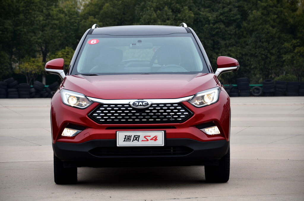 奥迪Q5(进口)2019款 1.5T 手动探索型