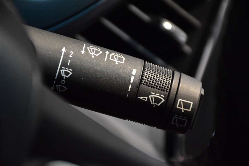 别克GL62019款 18T 6座互联尊贵型 国V
