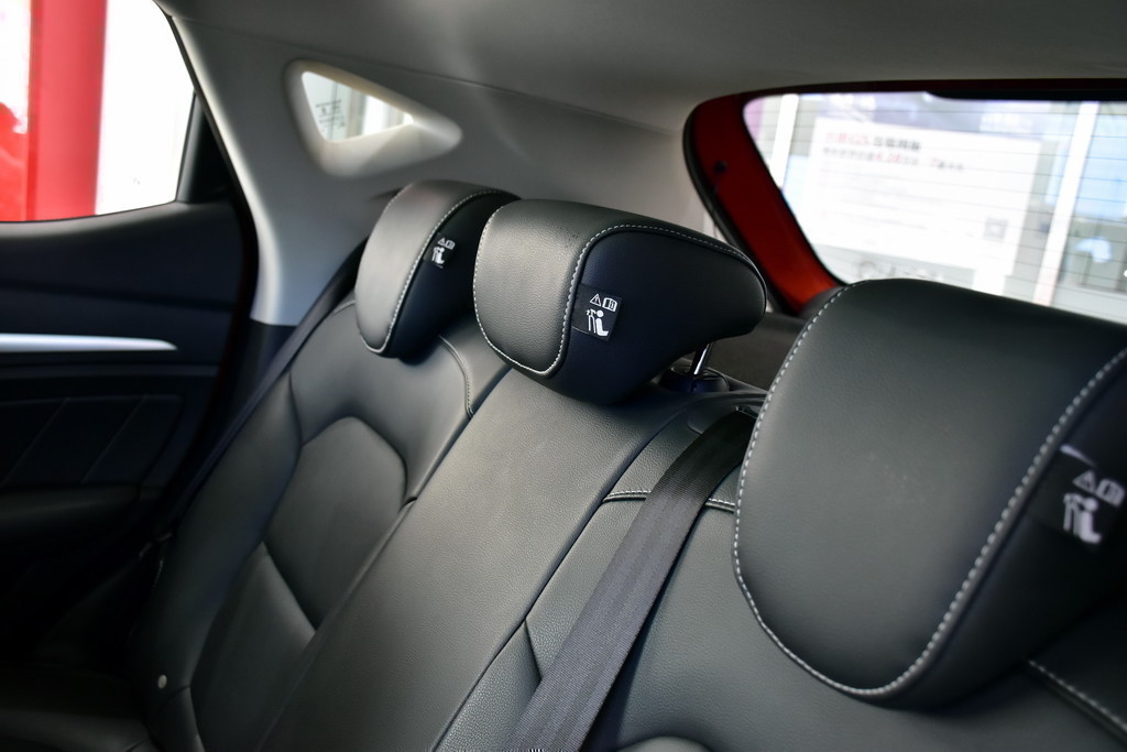 名爵ZS2018款 1.5L 自动豪华版