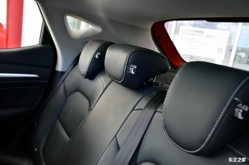 名爵ZS2018款 1.5L 自动豪华版