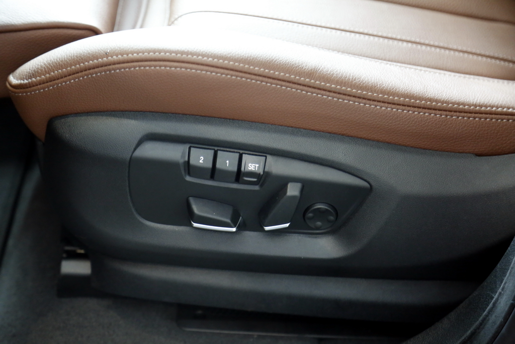 宝马X62019款 xDrive28i M运动套装
