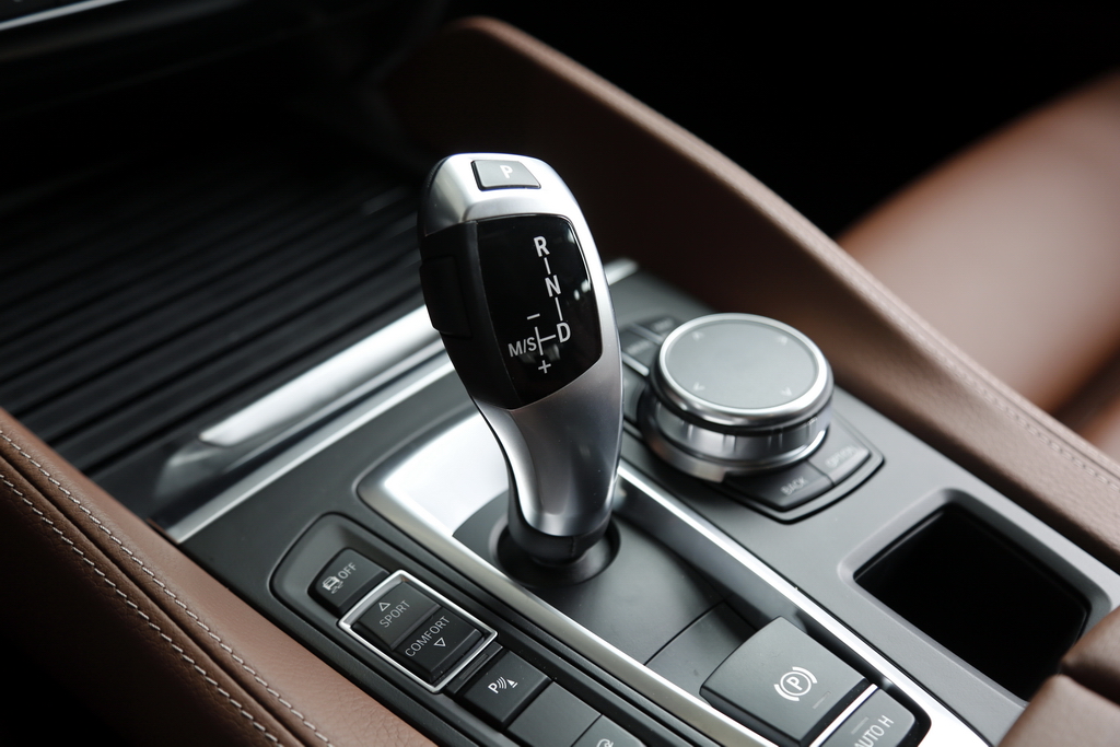 宝马X62019款 xDrive28i M运动套装