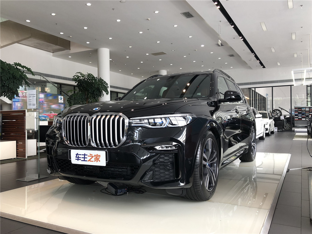 宝马X72019款