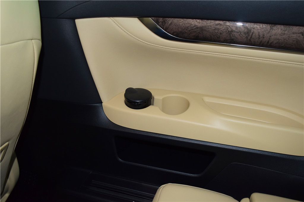 威尔法2019款 2.5L HV豪华版