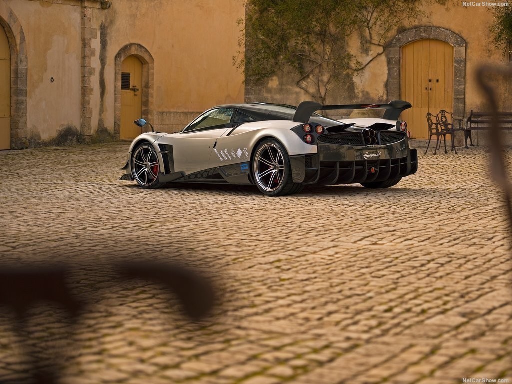 Huayra2016款