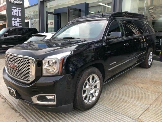 YUKON墨版2017款 6.2L 短轴 Denali