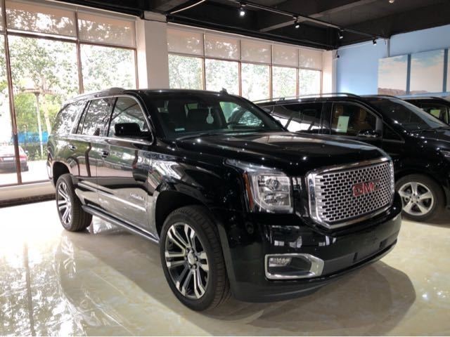 YUKON墨版2017款 6.2L 短轴 Denali