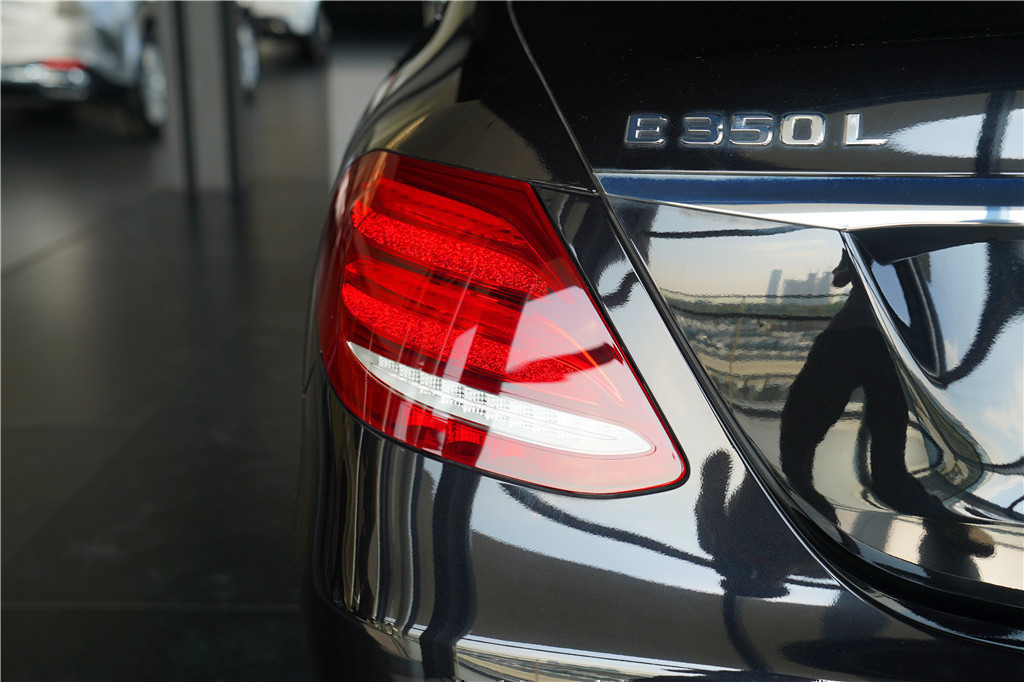 奔驰E级 2020款 E 350 L 运动型 4MATIC