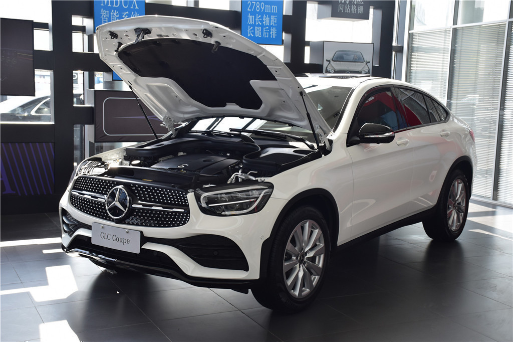 奔驰GLC轿跑 2020款 GLC 260 4MATIC 轿跑SUV