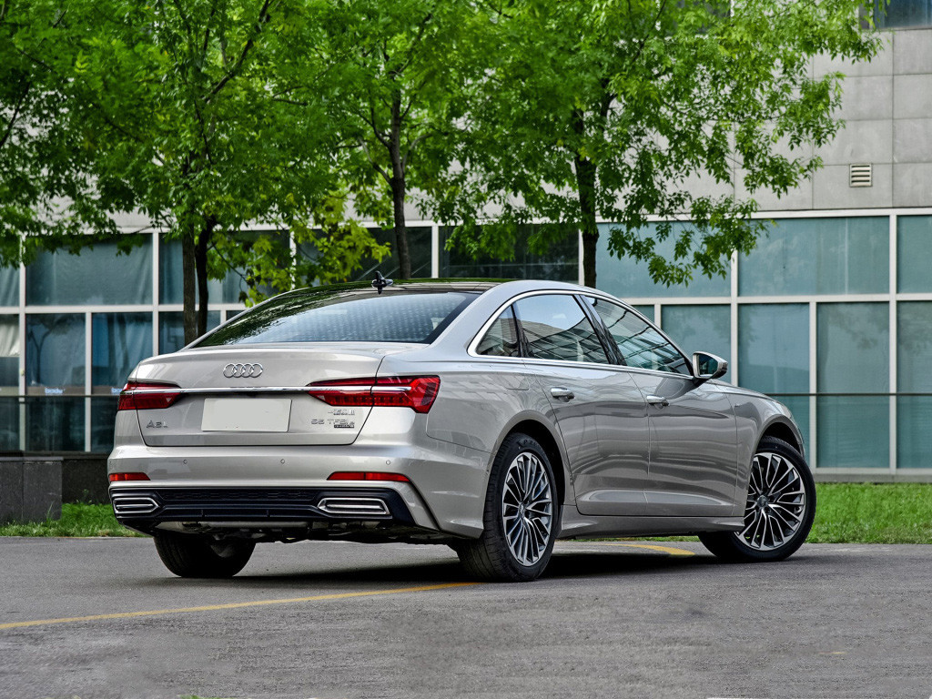 奥迪A6L新能源 2020款 55 TFSI e quattro