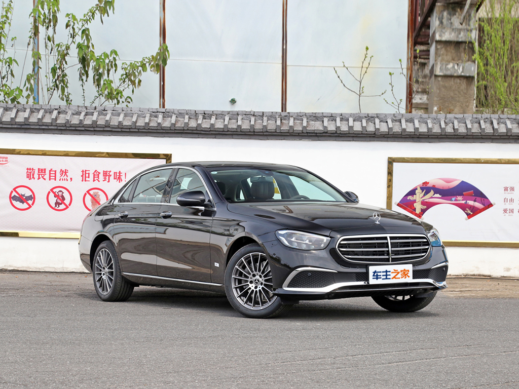 奔驰E级2022款 改款 E 260 L