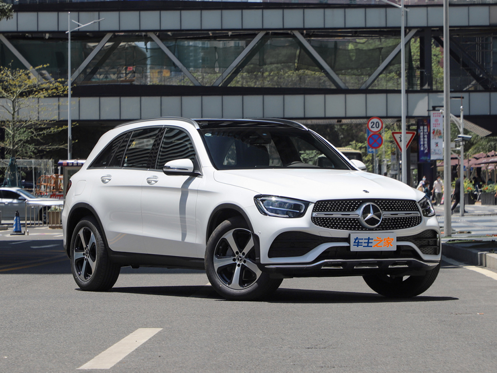 奔驰GLC2022款 改款三 GLC 260 L 4MATIC 动感型