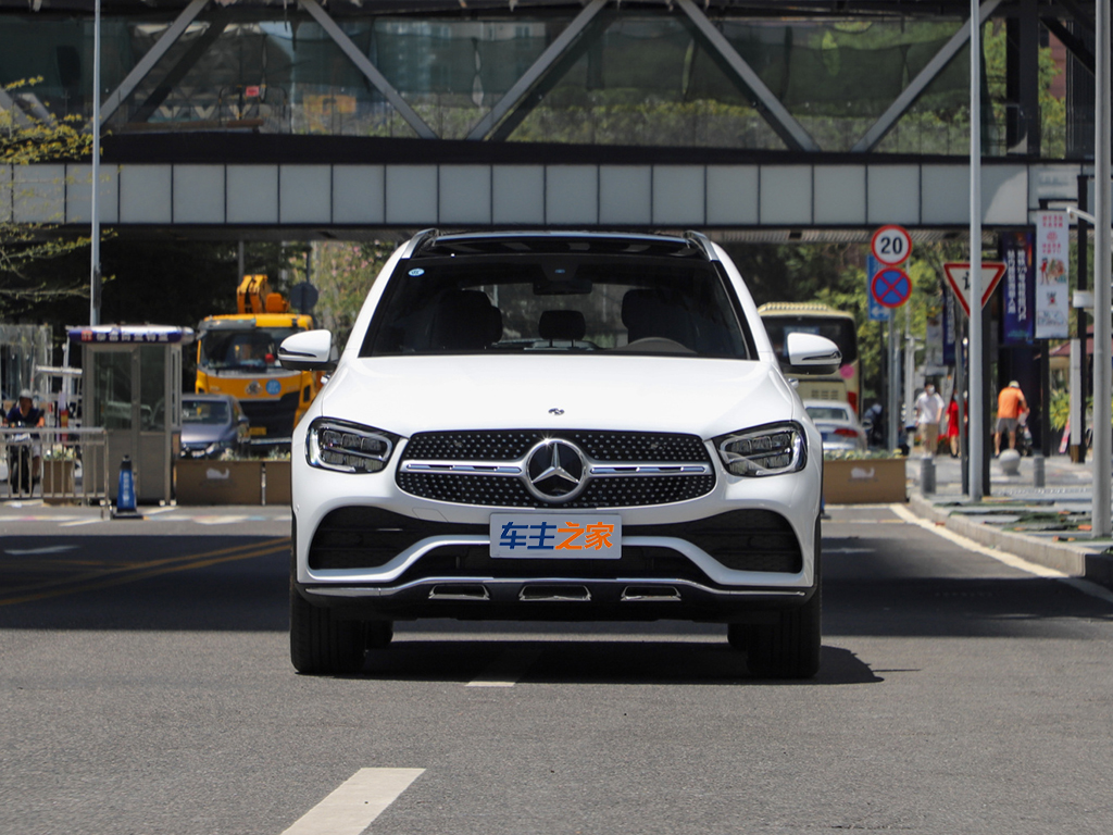 奔驰GLC2022款 改款三 GLC 260 L 4MATIC 动感型