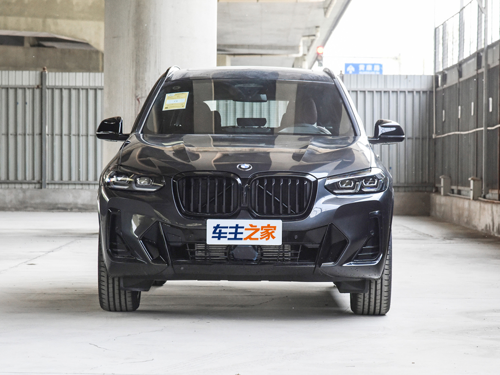 宝马X32022款 改款 xDrive30i 尊享型 M曜夜套装