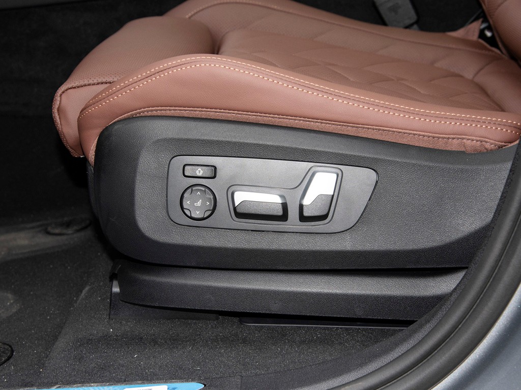 宝马X6 2023款 xDrive30i M运动套装