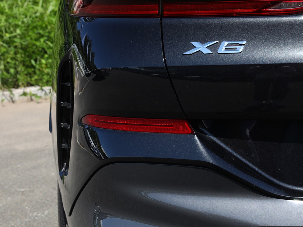 宝马X6 2023款 xDrive30i M运动套装