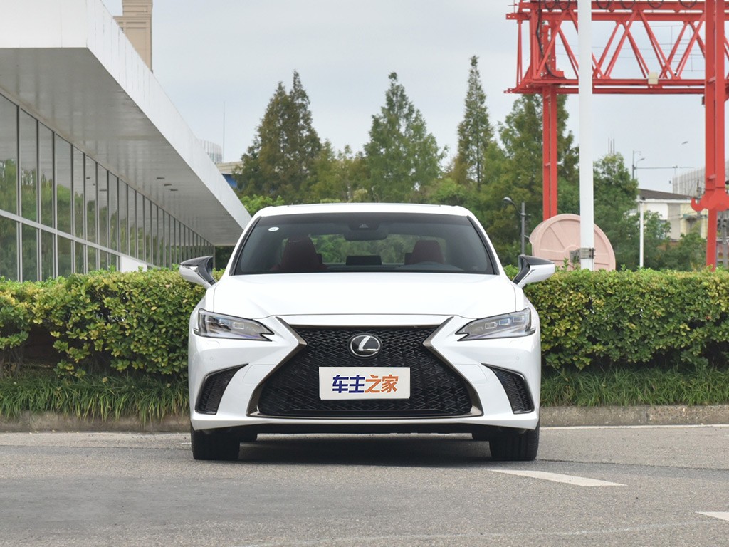 雷克萨斯ES 2023款 260 F SPORT