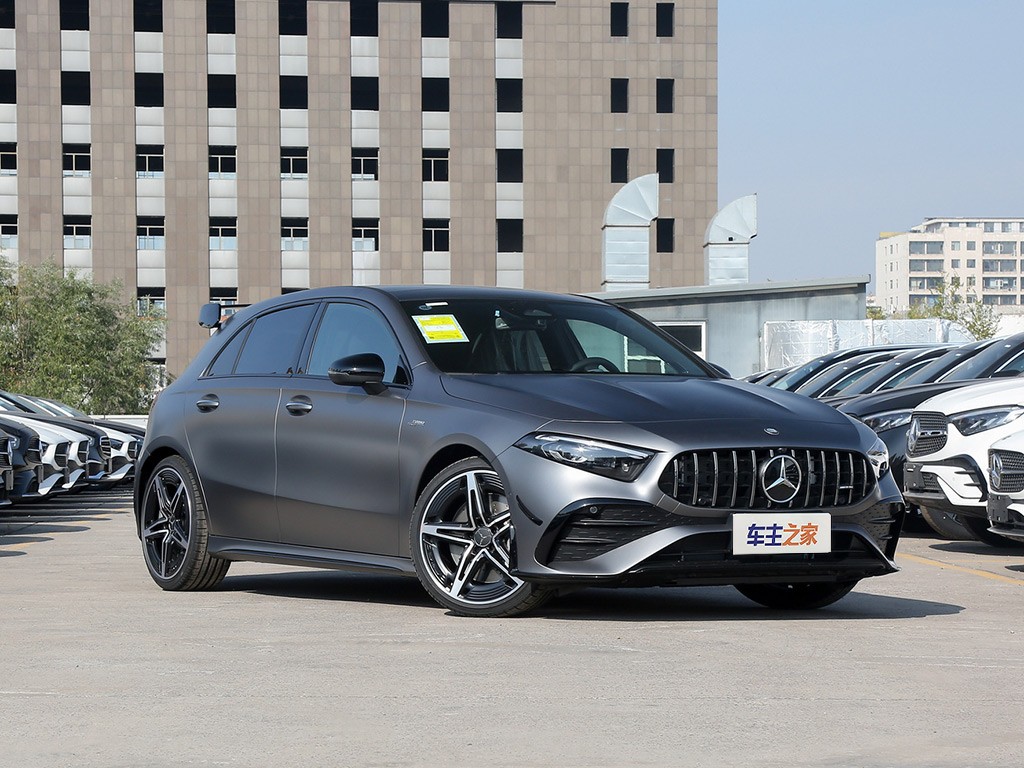 奔驰A级AMG(进口) 2024款 AMG A 35 4MATIC