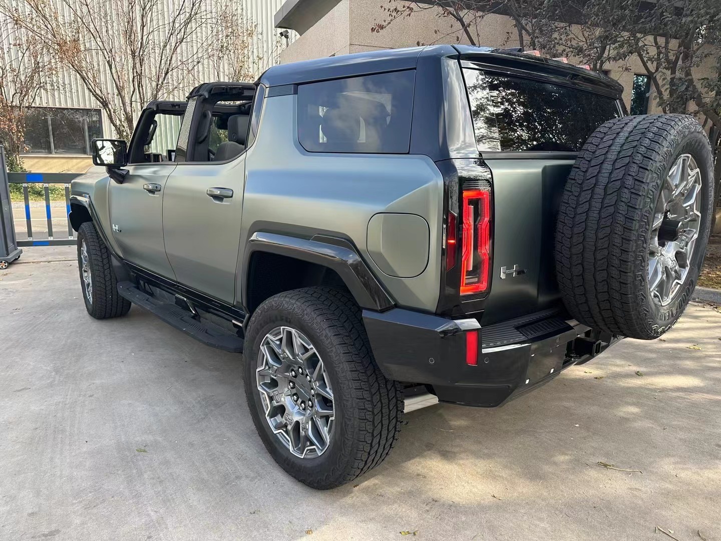 HUMMER EV SUV外观