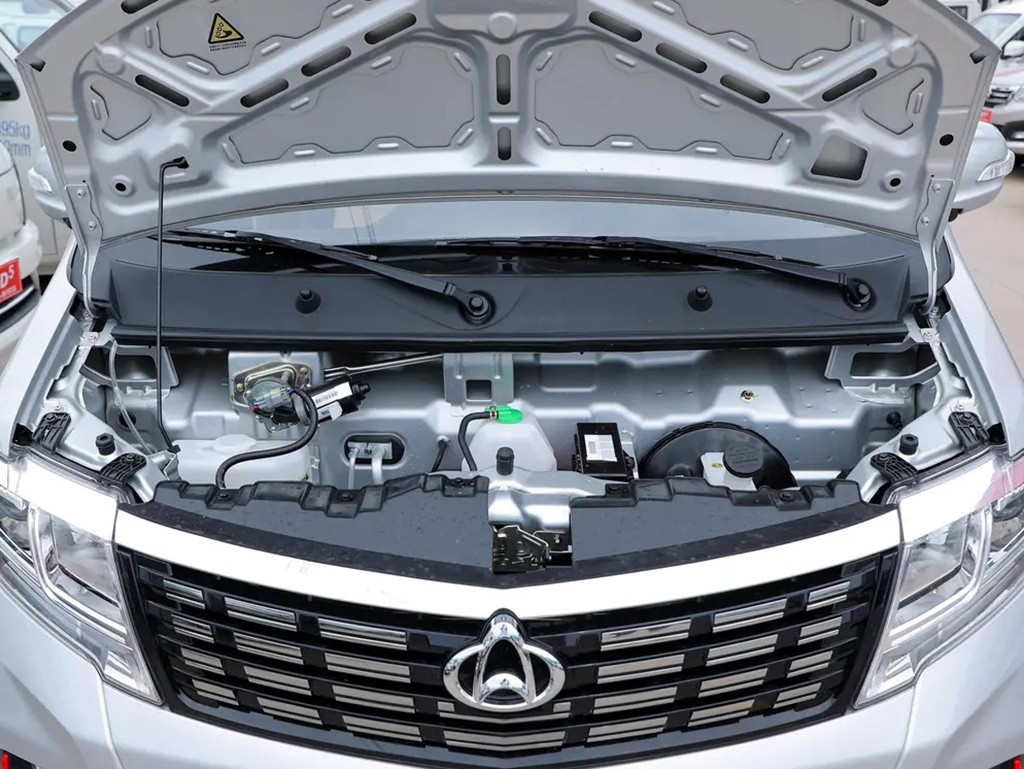 新豹T3 PLUS 2022款 双排 1.6L 2.52米 旗舰版