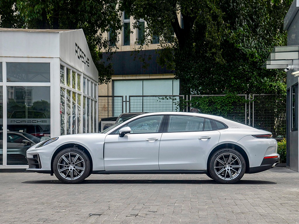 Panamera 2024款  行政加长版 2.9T