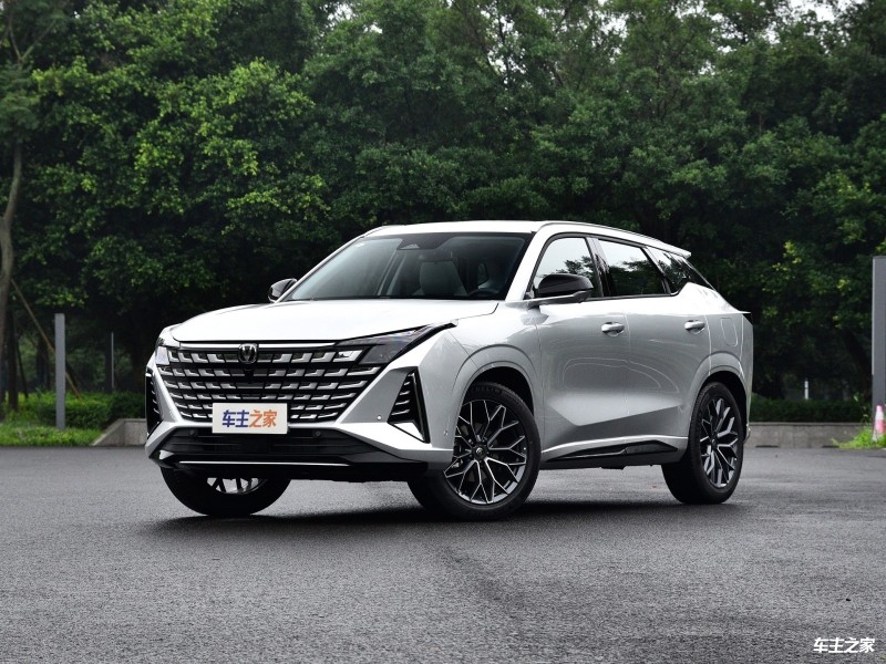 长安UNI-Z 2025款 1.5T 龙腾型
