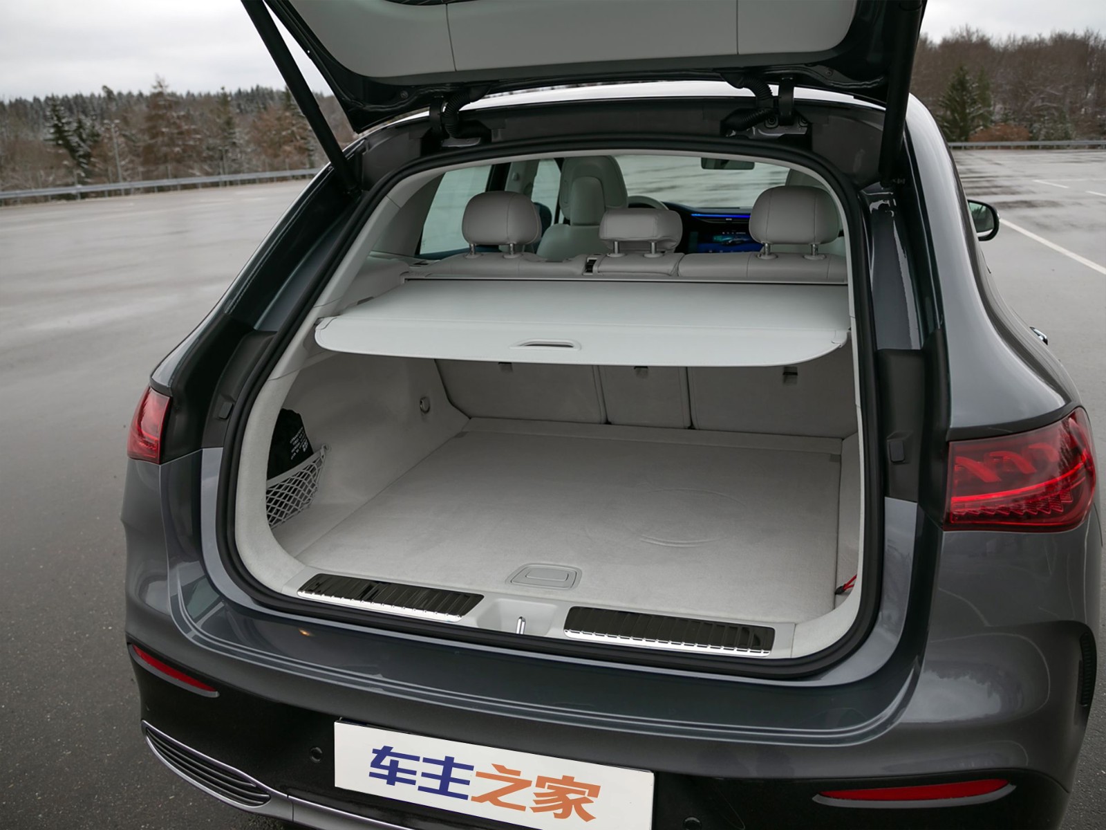 奔驰EQE SUV 2024款 500 4MATIC 先锋版