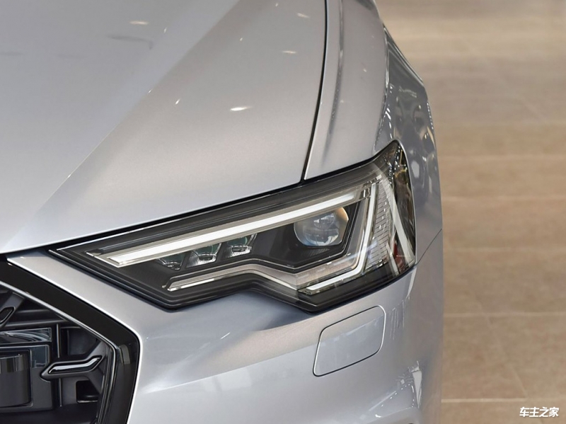奥迪A6(进口) 2025款 Avant 先锋派 45 TFSI 臻选动感型
