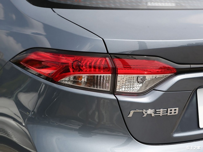 雷凌 2024款 智能电混双擎 1.8L 领先版