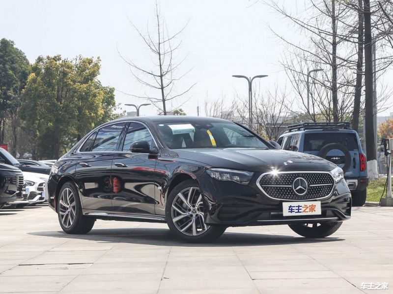 奔驰E级 2025款 改款 E 300 L 时尚运动型