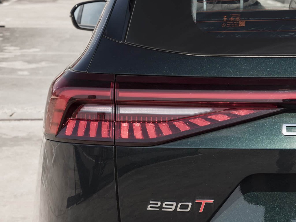 瑞虎8 PRO 2025款 290T 两驱豪华版