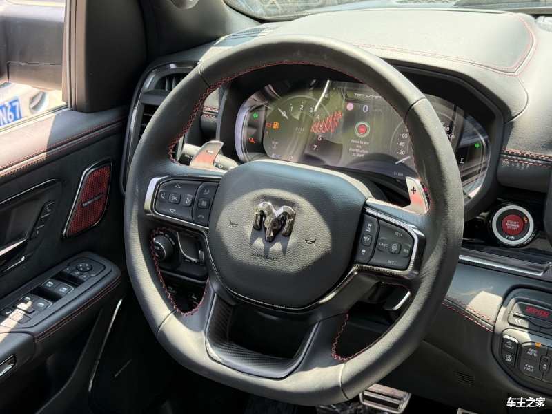 公羊美版 全部在售 2025款 2023款 2022款 2017款 2016款,2023款美版道奇霸王龙TRX搭载6.2L动力十足劲