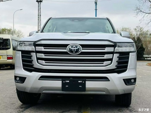 兰德酷路泽中东版 全部在售 2025款 2024款 2023款 2022款 2021款 2020款丰田兰德酷路泽中东版报价70万起 直降35.2万