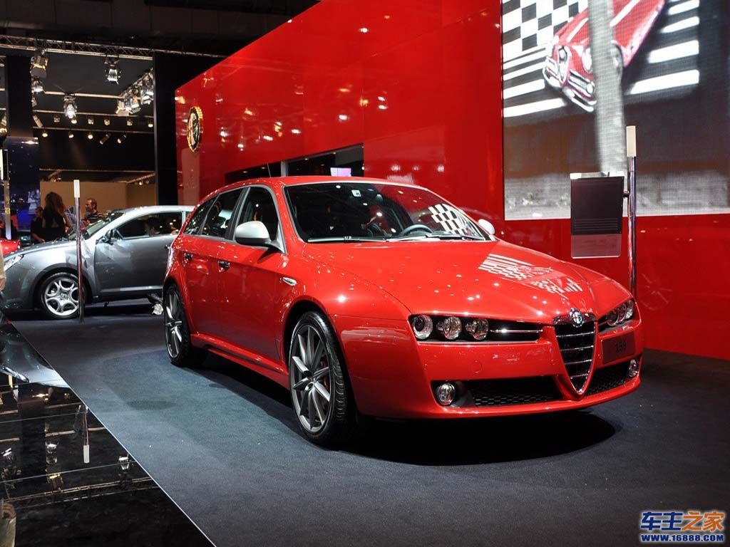 红色 ALFA 159