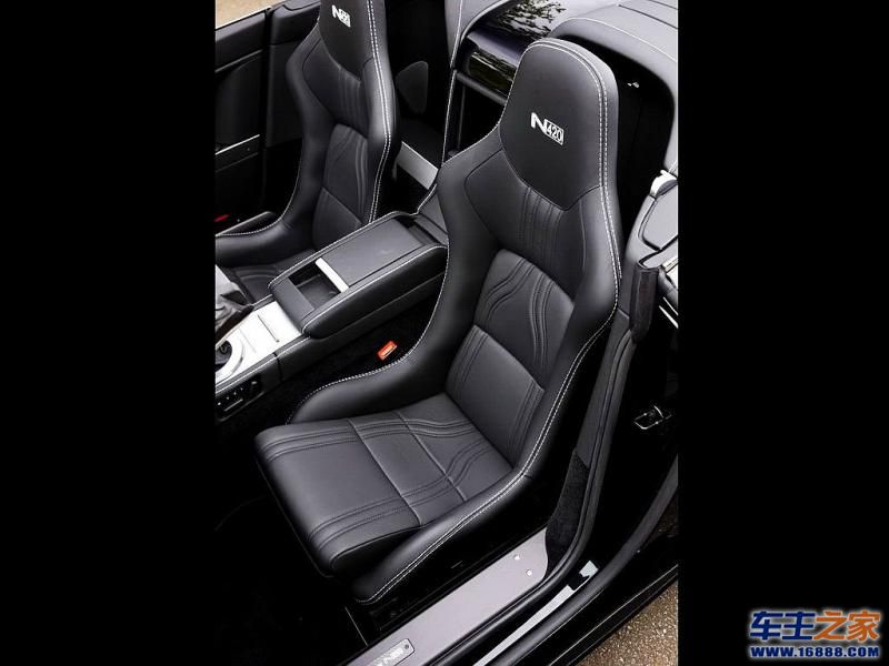  V12 Vantage 2016款 6.0L S Coupe