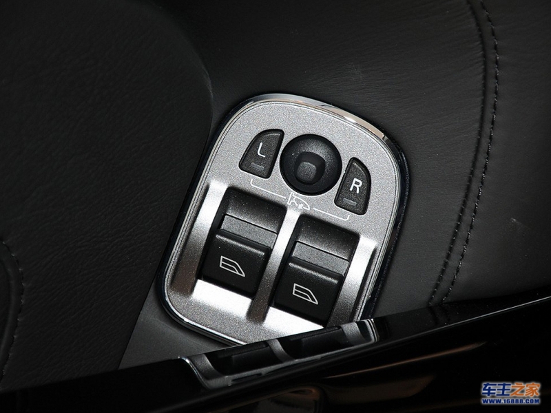 V8 Vantage车门按钮