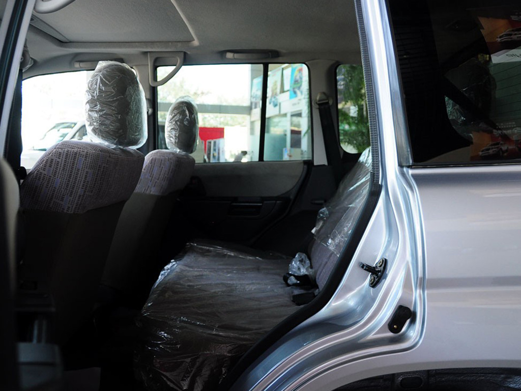 飞腾后排座椅|飞腾内饰图片 – 车主之家