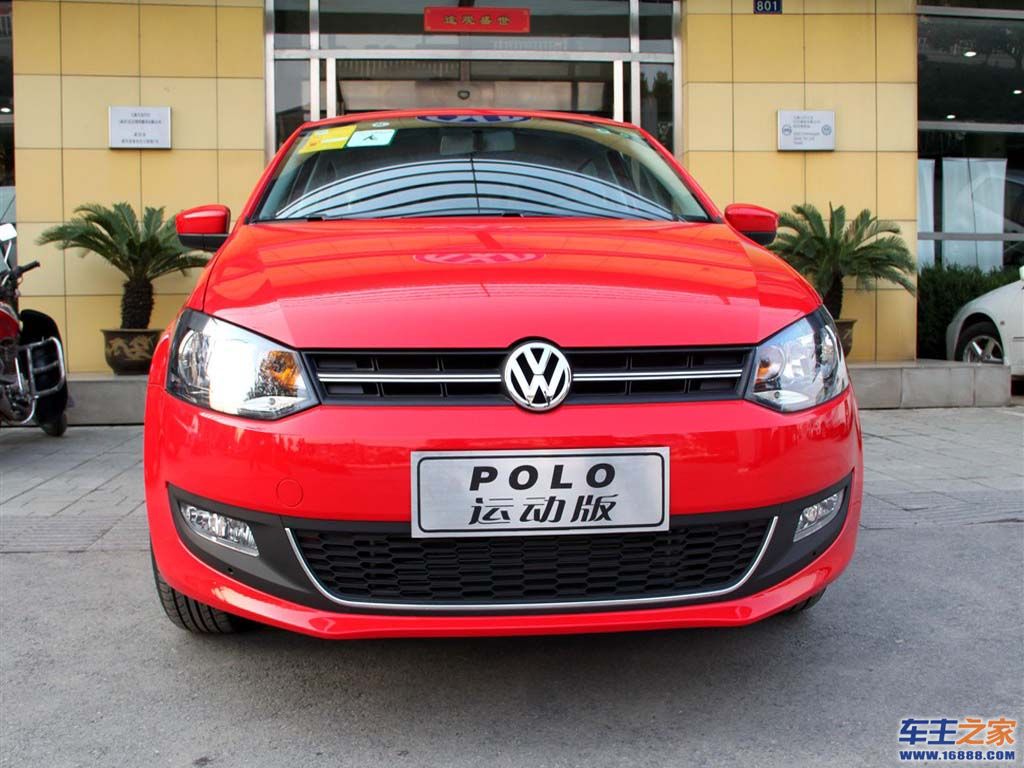 汽车图库 大众 上汽大众 polo(175/840) 外观 红色polo 参考成交价