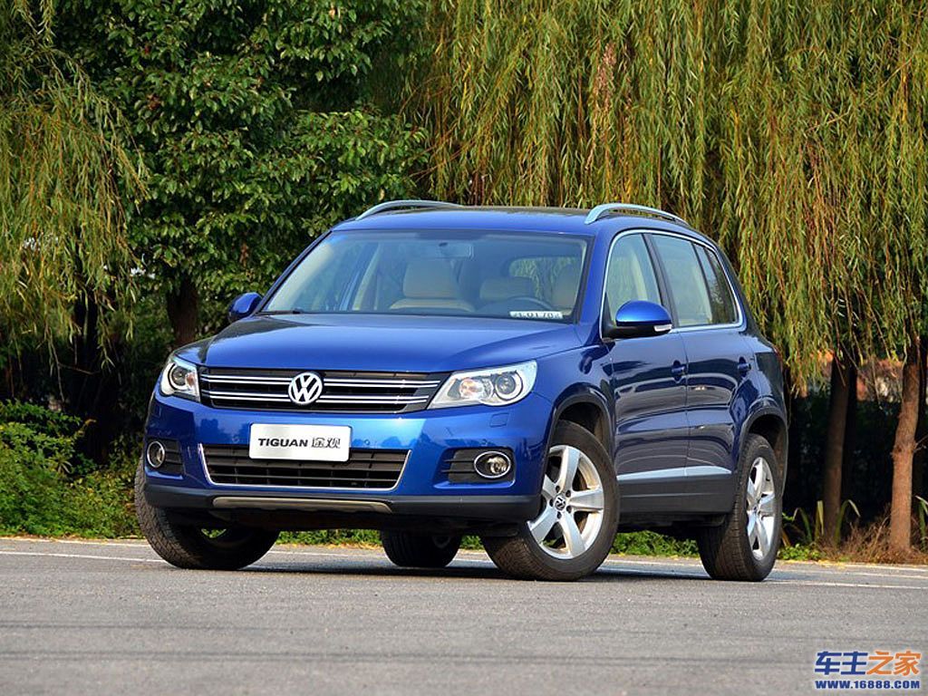 汽车图库 大众 上汽大众 途观(75/526) 外观 蓝色 途观 参考成交价